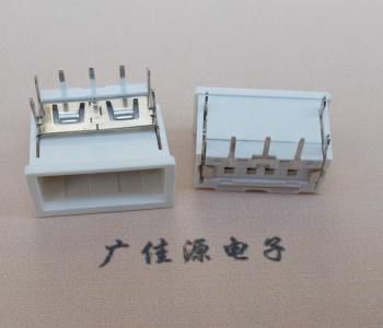 扬州USB接口2.0连接器.3p端子加护套防尘母座